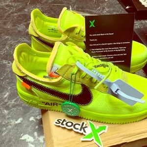 Nike Air Force 1 Off-White Volt